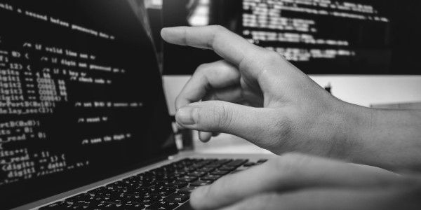 Peritajes Civiles y Mercantiles els Pallaresos · Informes Periciales de Delitos Cibernéticos